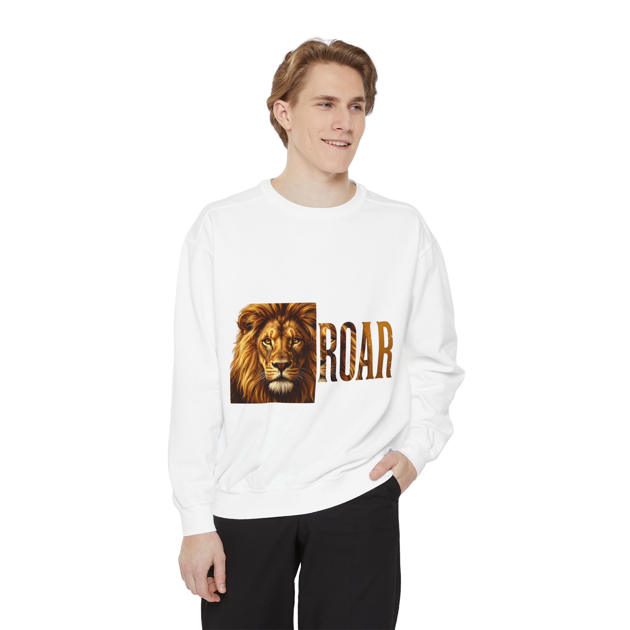 Lion Roar Sweatshirt — Bold Wildlife Graphic Crewneck